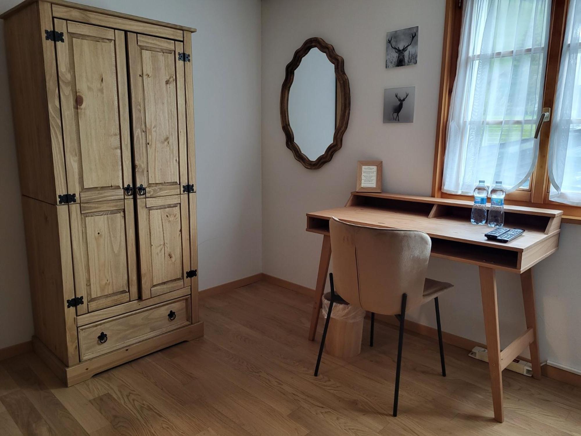 Gasthof Krone Blatten Blatten  Bagian luar foto